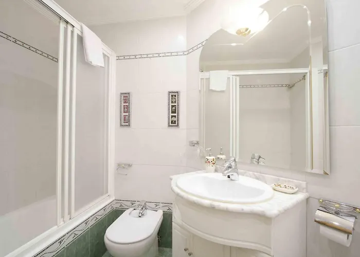 The Collection Boutique San Sebastián